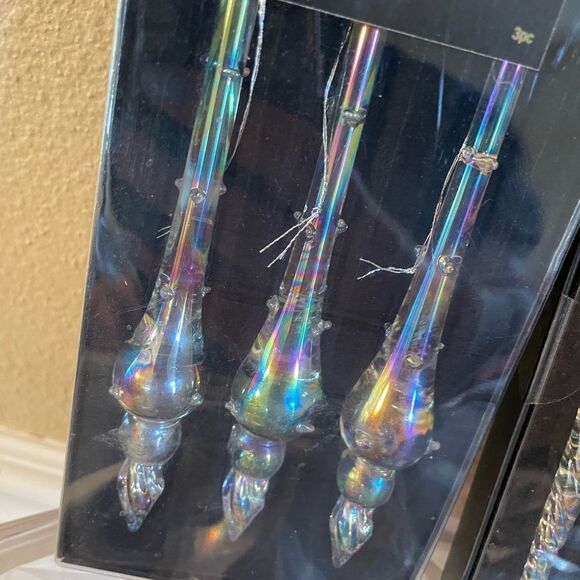 Robert Stanley Glass Iridescent Icicle Ornaments set of 6 New in Package - Picture 3 of 10